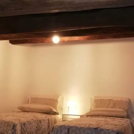לינה וארוחת בוקר Casa Marina *