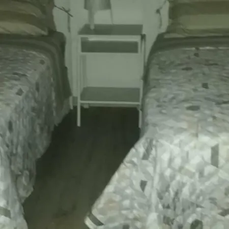 לינה וארוחת בוקר Casa Marina *