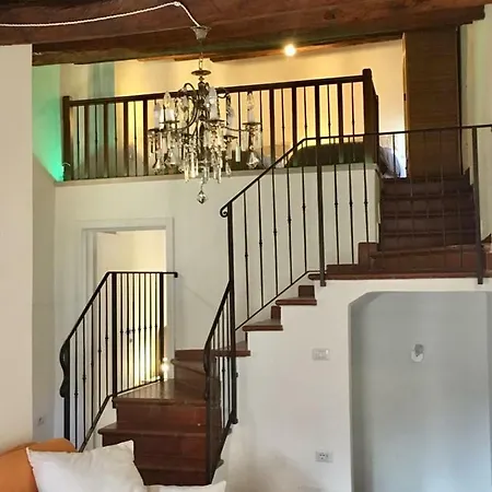 לינה וארוחת בוקר Casa Marina פוליניו